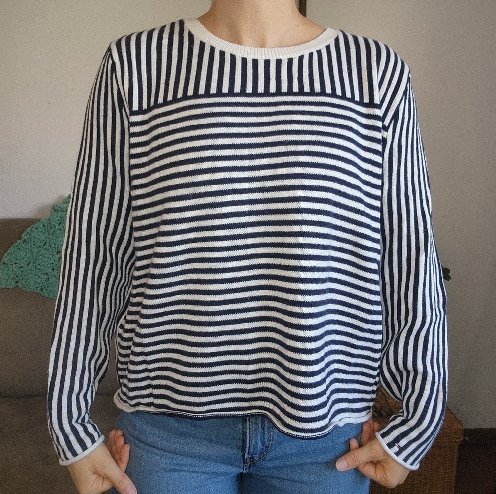 Tommy Hilfiger Striped Crew Neck Sweater Size Large